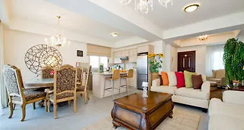Amadora Luxury Villas Вилла Pernera