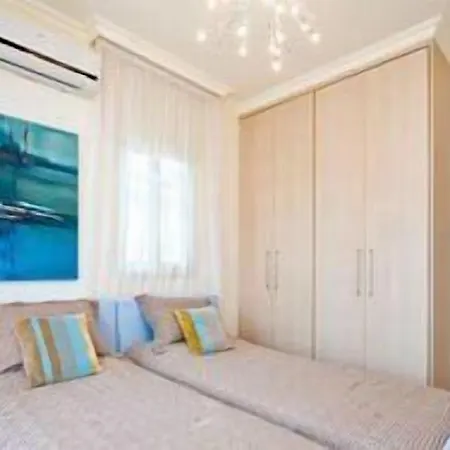 Villa Amadora Luxury Villas Pernera