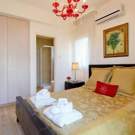 Amadora Luxury Villas