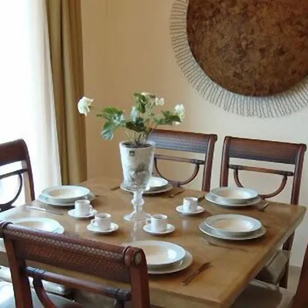 Villa Amadora Luxury Villas *