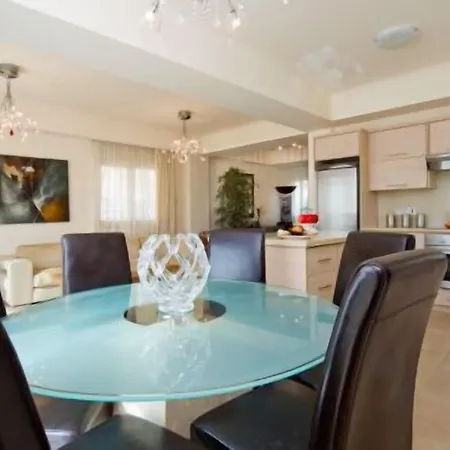 Villa Amadora Luxury Villas *