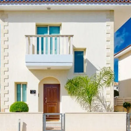 Amadora Luxury Villas *